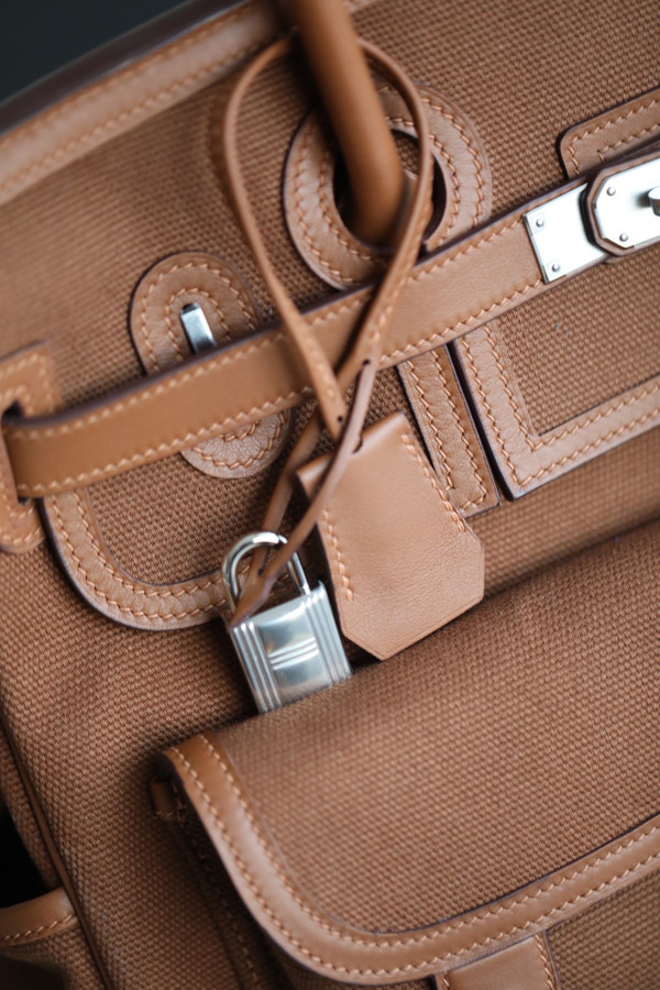 [Online Exclusive] Hermes Limited Edition Cargo Birkin 35 cm Gold Swift and canvas