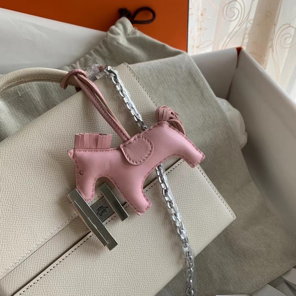 Hermes Cinhetic bag Craie