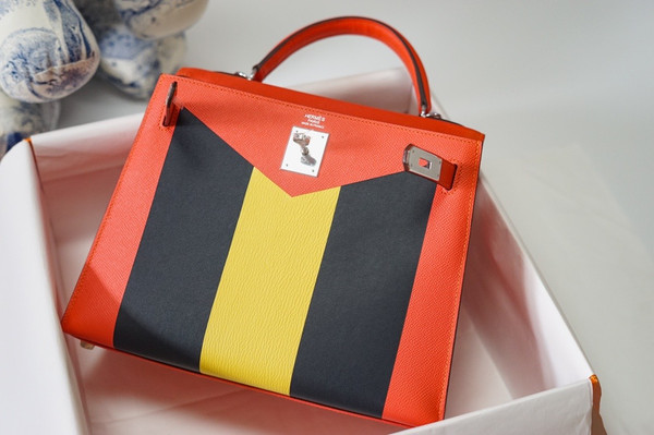 Hermes Limited Edition Kelly 28cm Lettre M Epsom PHW