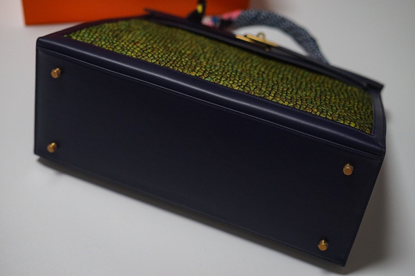 Hermes  FEATHER KELLY 40 Black Peacock feather & Box Leather with Palladium Hardware
