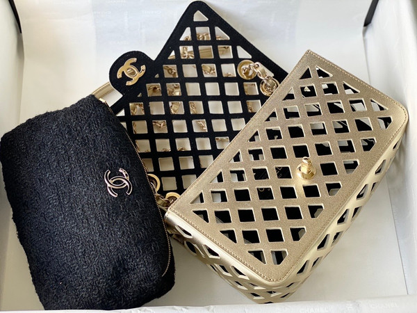 Chanel FLAP BAG AS2370