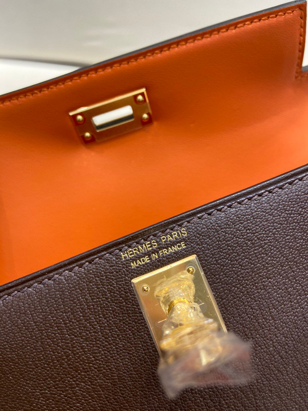 Hermès 46 Ebene/Orange Mini Kelly Pochette Chevre Mysore Leather  Gold hardware