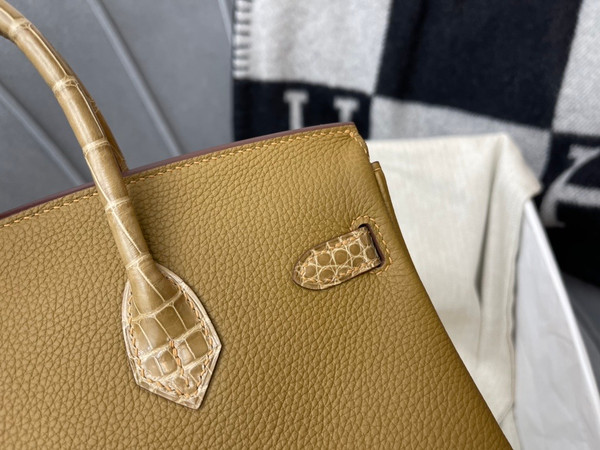 Hermès  U8 Bronze Alligator/Togo Birkin Touch 25cm Gold Hardware