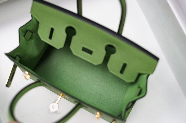 [Exclusive] Hermes 3I Vert Criquet  Birkin 20cm Epsom Gold Hardware