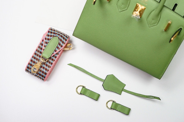 [Exclusive] Hermes 3I Vert Criquet  Birkin 20cm Epsom Gold Hardware