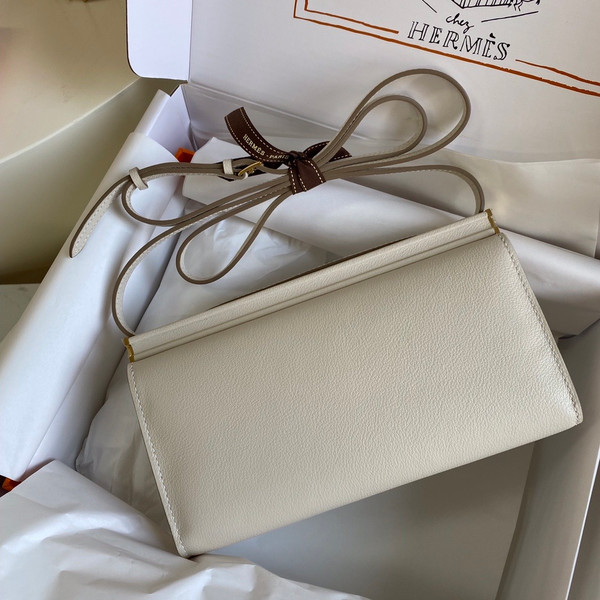 Hermes Clic-H 21 bag Craie Evercolor calfskin  with Gold hardwares