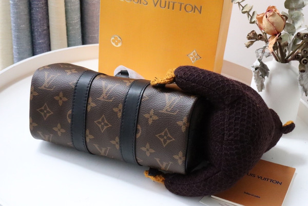 Louis Vuitton M80118  KEEPALL XS Limited Edition