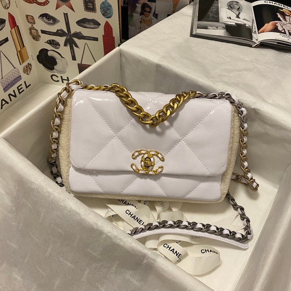 CHANEL 19 HANDBAG White Shearling Lambskin