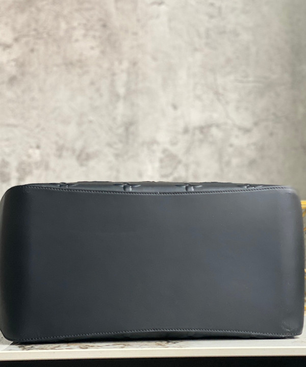Louis Vuitton M58710  STEAMER TOTE