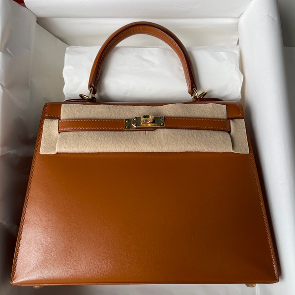 Hermès Gold Kelly 25 Box Leather Gold Hardware