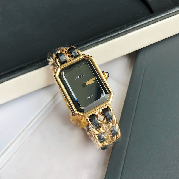 Chanel Pre-Owned 1990s pre-owned Première Rock Quartz