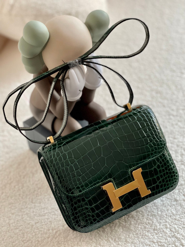 Hermes Vert Fonce Matte Crocodile Constance Mini 18/19 Handbag