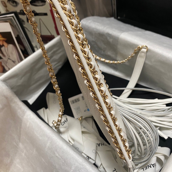 CHANEL SMALL TOTE WITH TASSEL WHITE