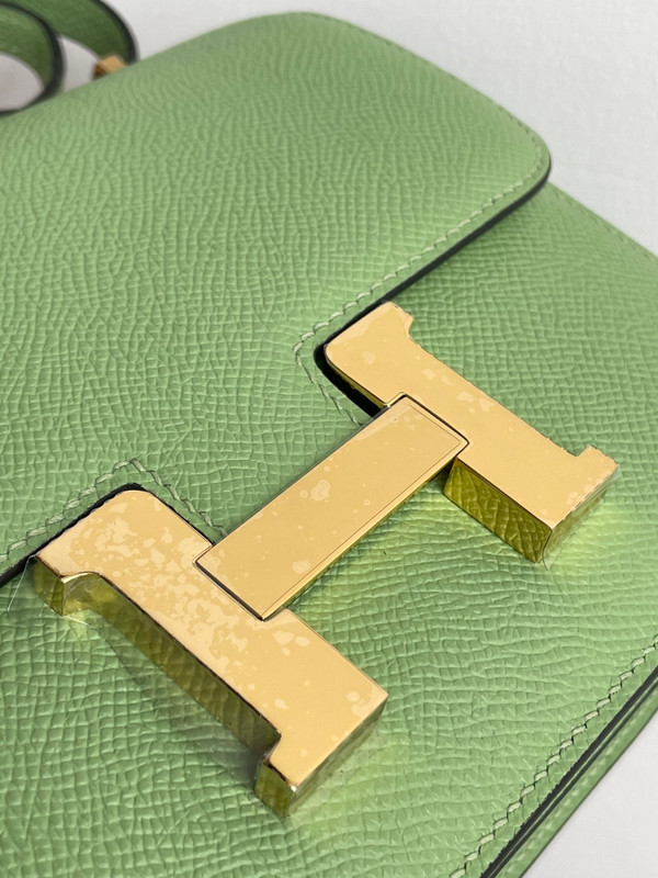 Hermes Vert Criquet  Constance 19cm Epsom Gold Hardware