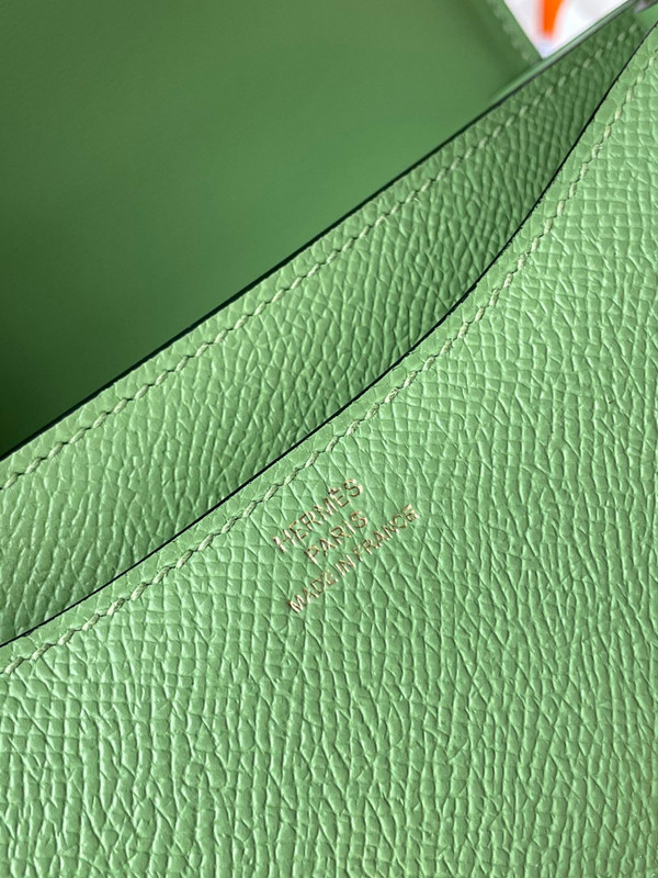 Hermes Vert Criquet  Constance 19cm Epsom Gold Hardware