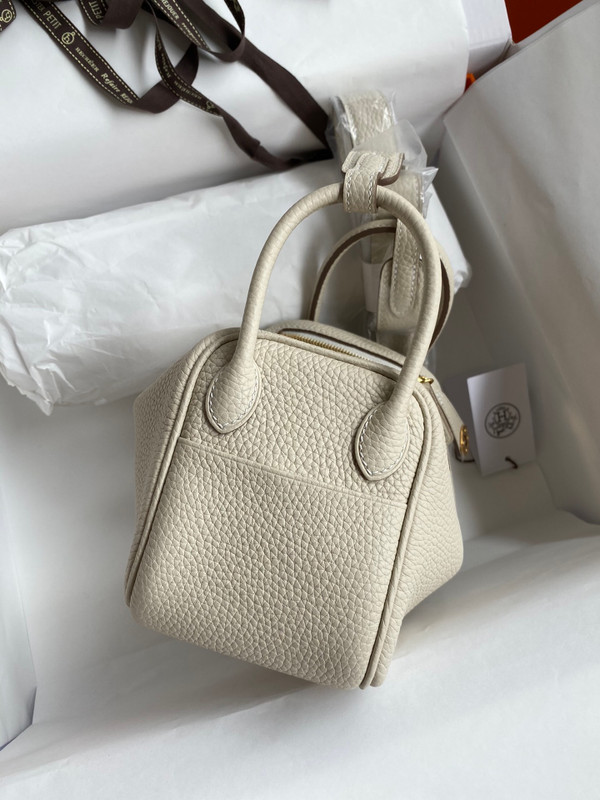 Hermes Mini Lindy 20cm Bag Craie Togo Palladium Hardware