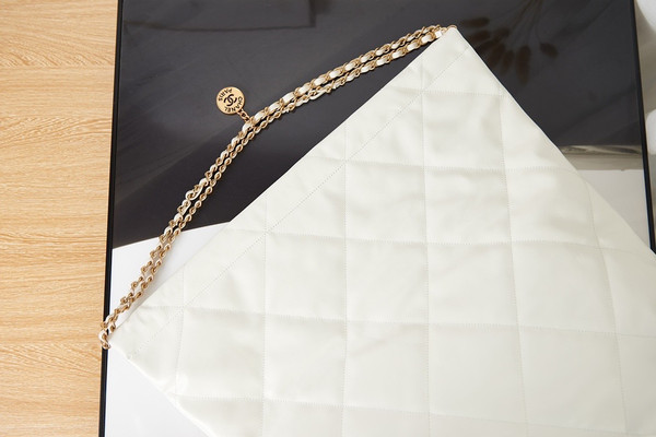 Chanel Limited Edition Runway MAXI SHOPPING BAG 2022 White