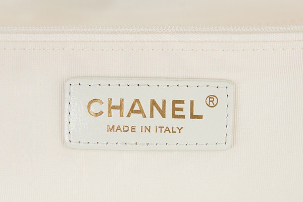 Chanel Limited Edition Runway MAXI SHOPPING BAG 2022 White