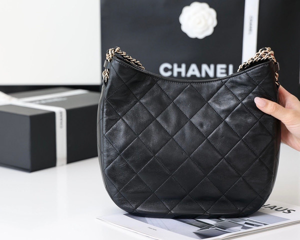 Chanel HOBO HANDBAG 2022