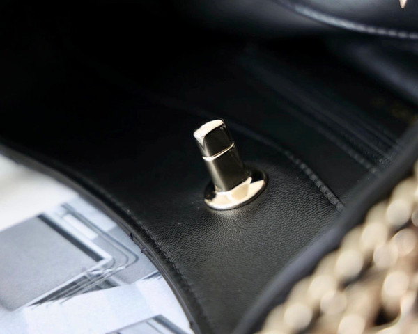Chanel HOBO HANDBAG 2022