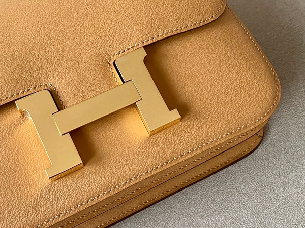 Hermes 4B Biscuit Constance 19cm Epsom Gold Hardware
