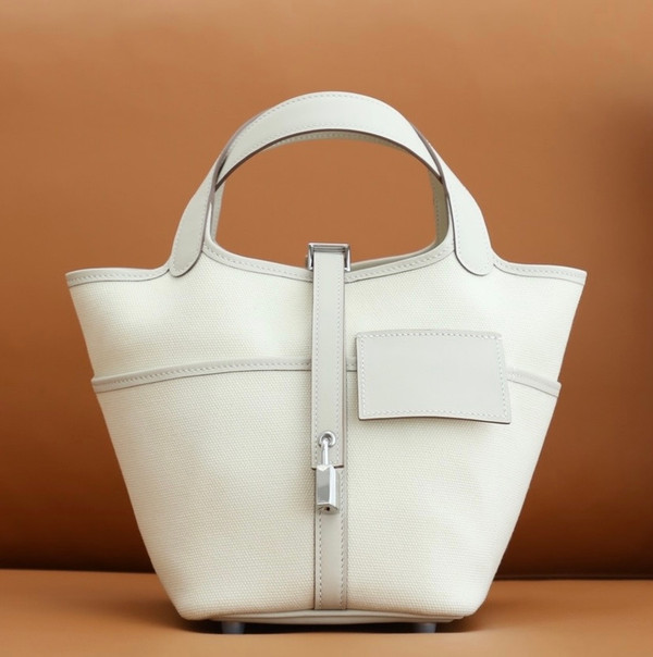 Hermès Picotin Cargo 18 White Swift and Toile Canvas Palladium Hardware