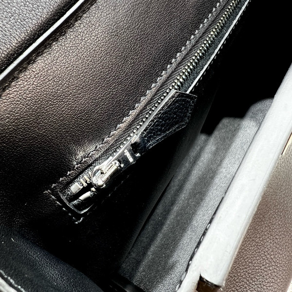 Hermès Mini 24/24 – 21 Bag Black Volupto leather