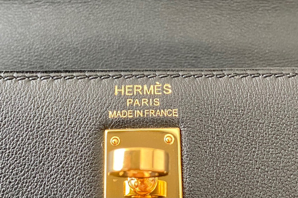 Hermes Black Kelly 25 cm Swift Gold Hardware.