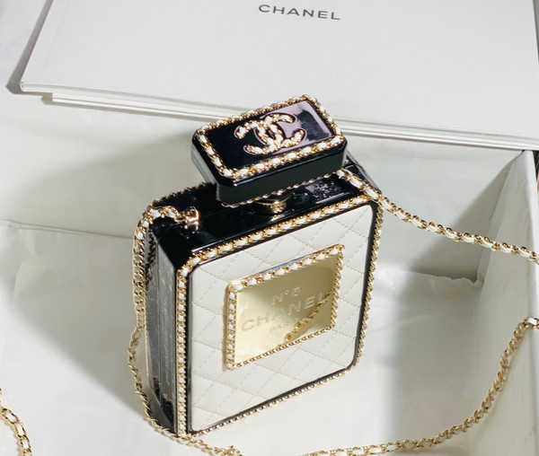 Chanel 2022 Rare NO5 Perfume Bag Limited Edition