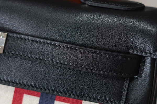 HERMES KELLY 28 TOILE DE CAMP LETTRE AU CARRE