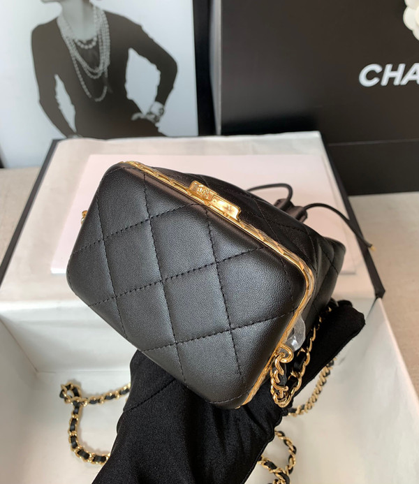 Chanel SMALL BUCKET WITH CHAIN