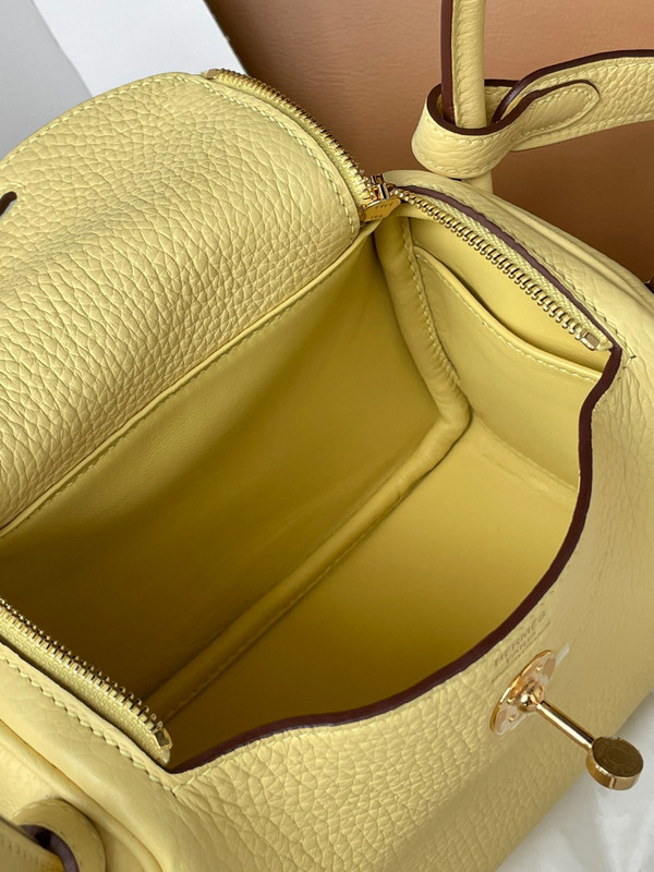 Hermes Mini Lindy 20cm Bag 1Z Jaune Poussin Togo Gold Hardware