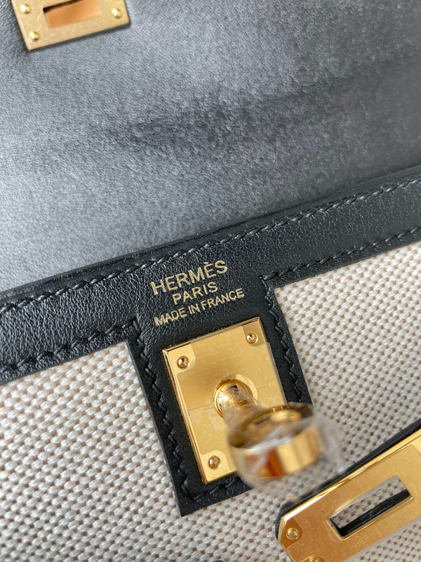 Hermès Kelly Sellier 25 Toile and Swift Gold Hardware