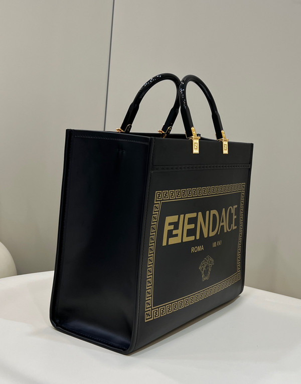 Fendi Sunshine Medium Fendace Printed black leather Logo shopper