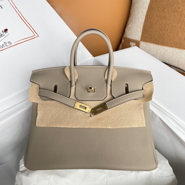 Hermes  Gris Tourterelle  Birkin 25cm Togo Gold Hardware