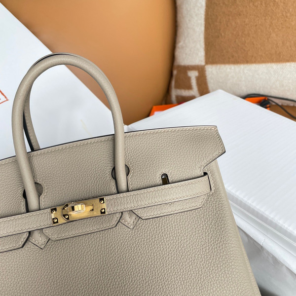 Hermes  Gris Tourterelle  Birkin 25cm Togo Gold Hardware