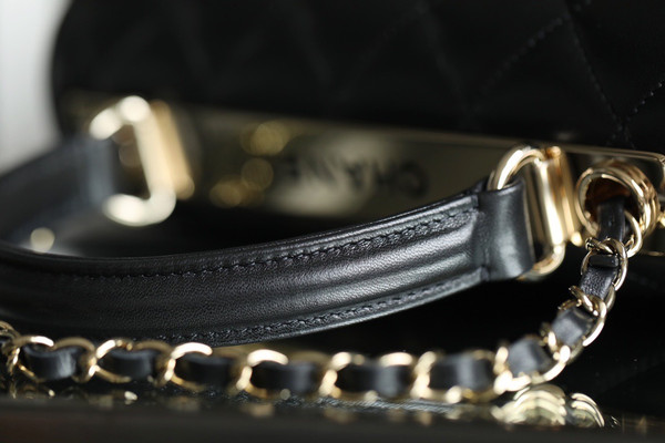 Chanel Trendy CC Flap Bag with Top Handle 2022