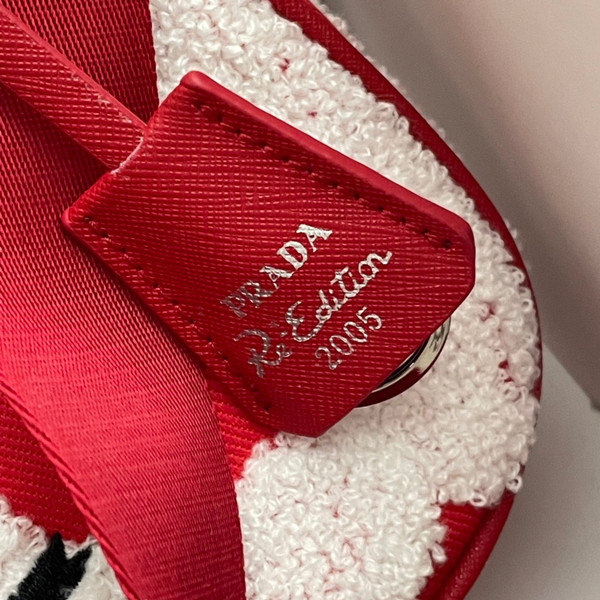 Prada Re-Edition 2006 embroidered drill shoulder bag Red