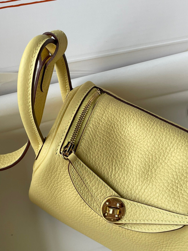 Hermes Mini Lindy 20cm Bag Jaune Poussin Togo Gold Hardware
