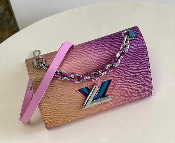 Louis Vuitton M59894 TWIST MM BAG