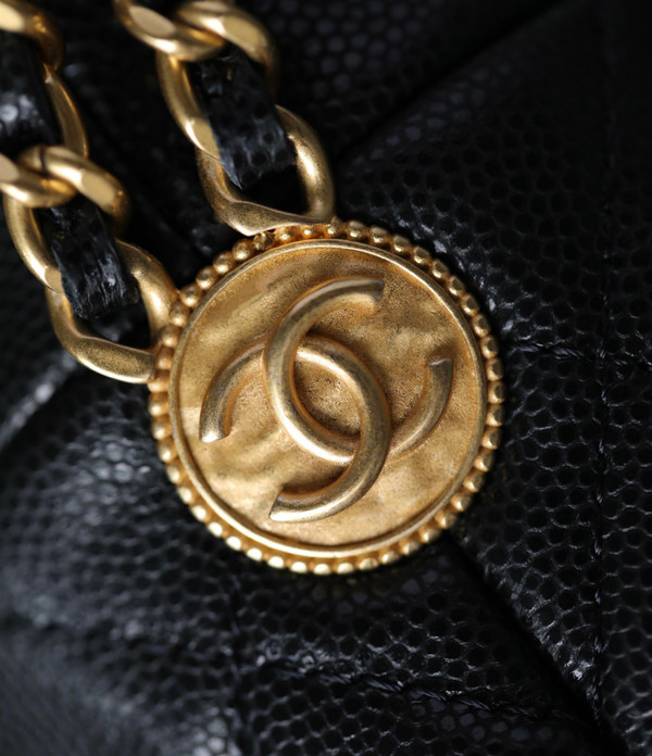 Chanel SMALL BUCKET BAG 2022