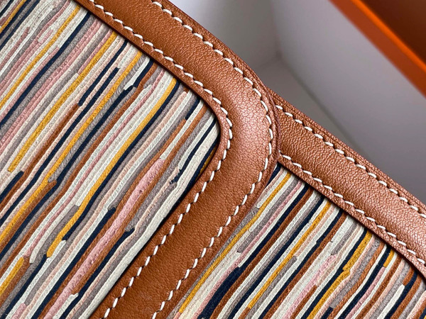 Hermès Gold Vibrato Constance 19cm  Gold GHW