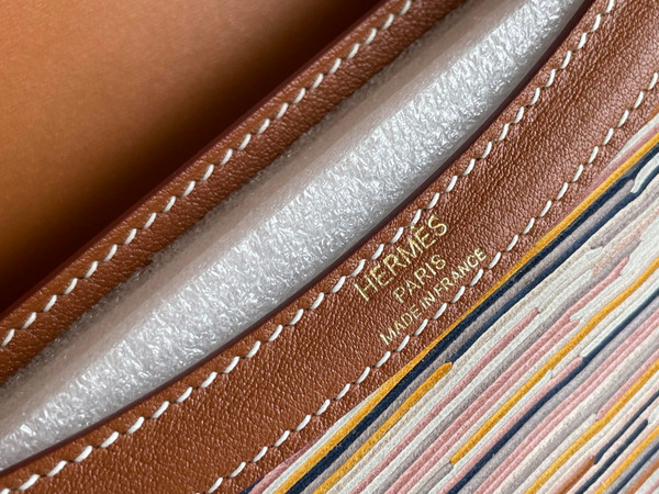 Hermès Gold Vibrato Constance 19cm  Gold GHW