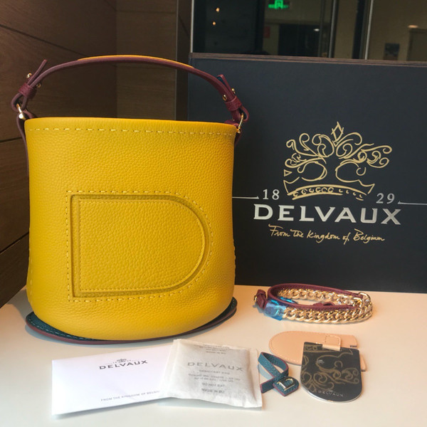 Delvaux Pin Mini Bucket Pollen
