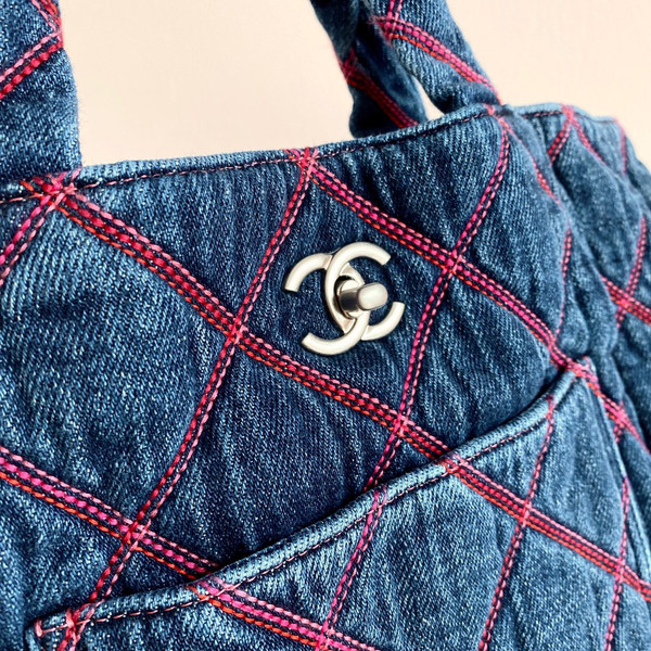 [Priority Access] Chanel CoCo Beach Denim Hobo Bag 2022