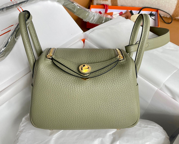 Hermes Mini Lindy 20cm Bag Q1 SAUGE Togo Leather Gold Hardware