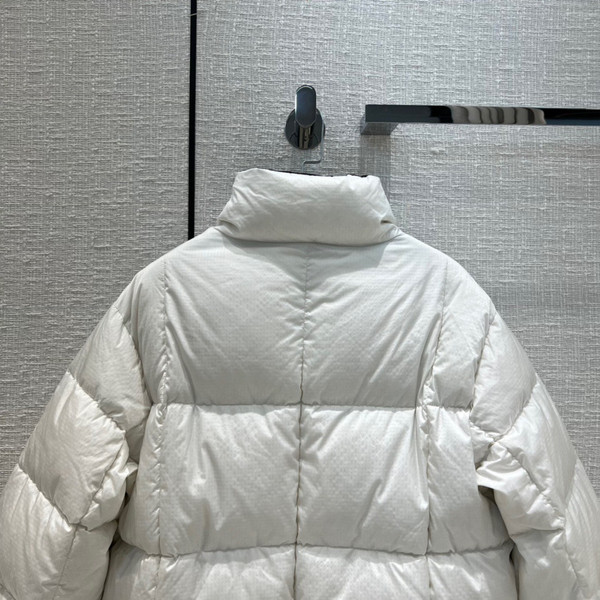 Louis Vuitton 1AAAWS MONOGRAM ACCENT PILLOW PUFFER JACKET BLANC