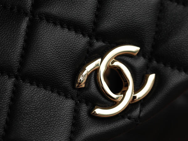 CHANEL 22C Black Crinkled Calfskin Duma Backpack