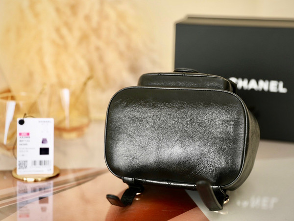 CHANEL 22C Black Crinkled Calfskin Duma Backpack