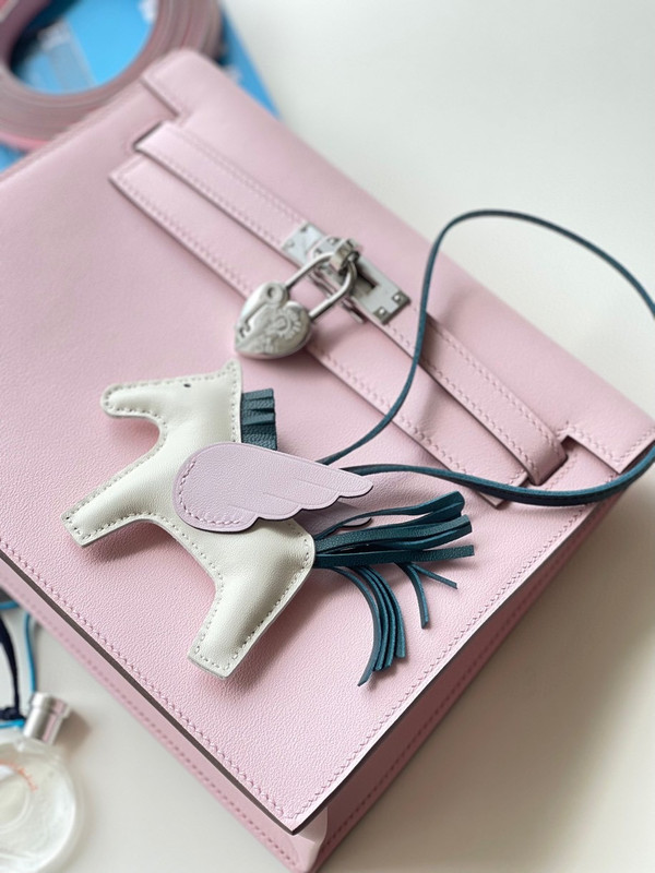 Hermes 09 MauvePale Kelly Danse Bag Evercolour Leather Palladium Hardware